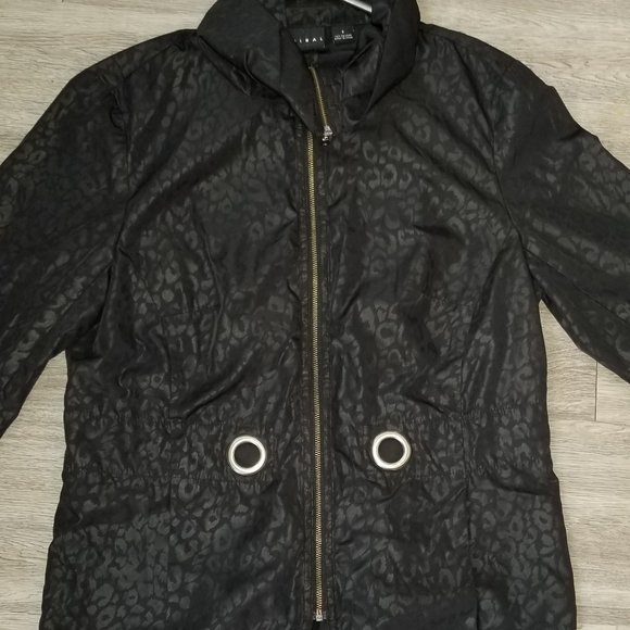 Tribal jacket - Picture 5 of 8